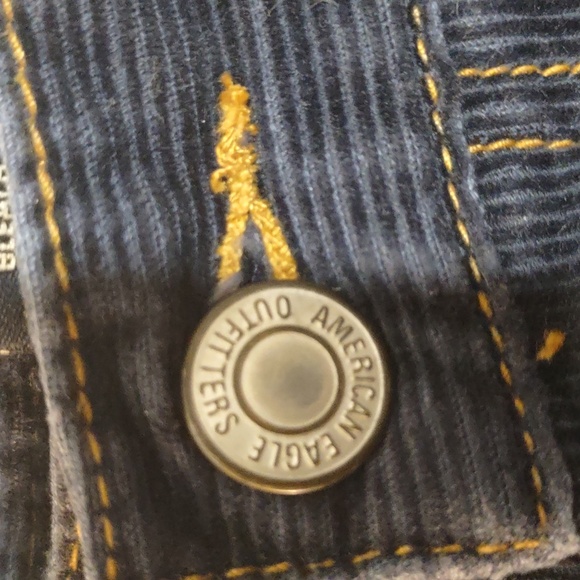 SLIGHTLY USED AMERICAN EAGLE OUTFITTERS SIZE REG 8 100%COTTON - Picture 2 of 16